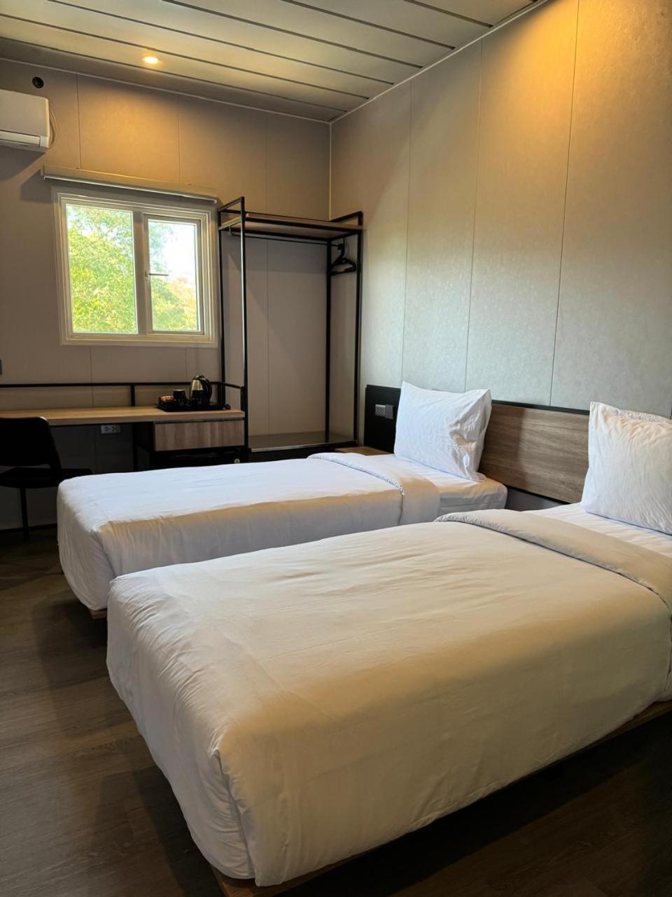 Conjioo Hotel Sumbawa Managed By Mhm Maluk Exterior foto